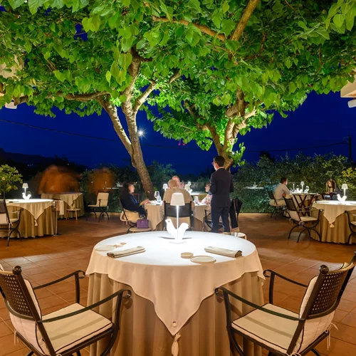 Τα εστιατόρια που πρέπει να επισκεφτείτε στην Κέρκυρα