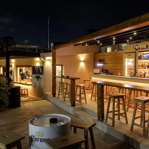 Ένα στέκι-θρύλος επιστέφει πιο oldschool από ποτέ στα Βόρεια Προάστια