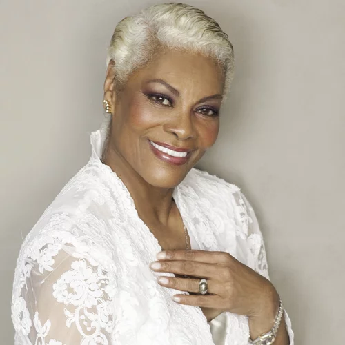 Dionne Warwick: "Με ευχαριστεί που με χαρακτηρίζουν αφιλτράριστη"