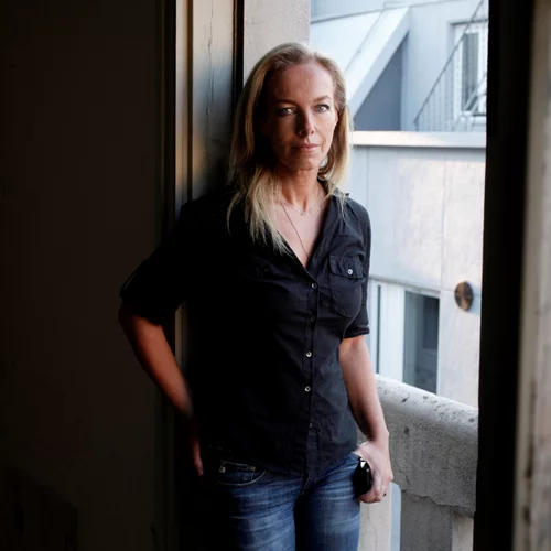 Δανάη Στράτου: "Δεν είναι η "ανθρώπινη δράση" που σκοτώνει τον πλανήτη, είναι το ολιγαρχικό εκμεταλλευτικό σύστημα στο οποίο ζούμε"