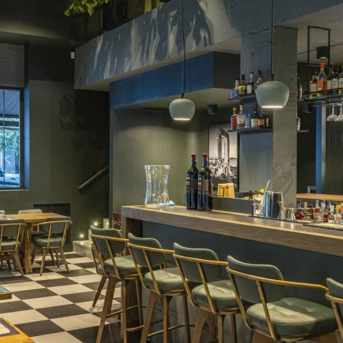 Musique All Day Resto Bar : Γεύση Νάξου στο Παγκράτι