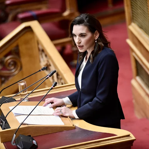 Νέο νομοσχέδιο για τον τουρισμό: Βελτιώσεις σε βραχυχρόνιες μισθώσεις και τουριστικές υποδομές