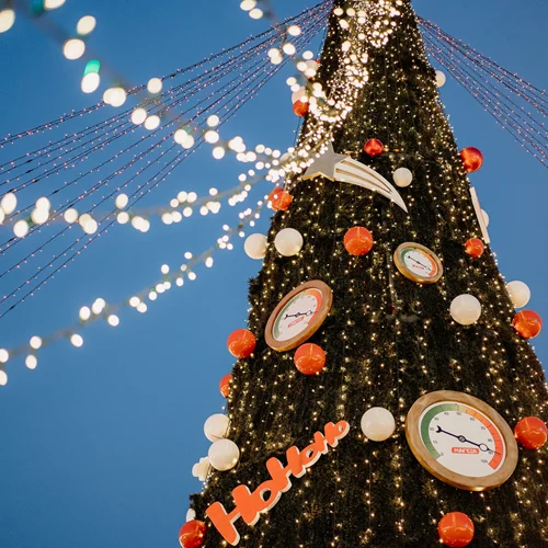 Γιορτάζουμε τα πιο λαμπερά Χριστούγεννα στο The Christmas Factory της Τεχνόπολης