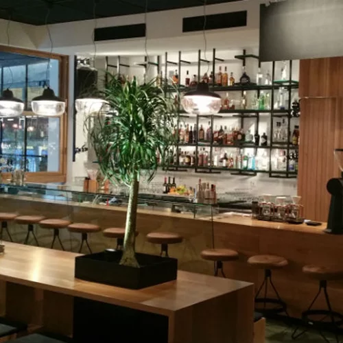 Novem, ένα bar εμπειρία στο Χαϊδάρι 