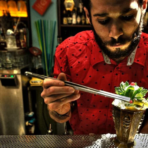 Η Ιταλία συναντά την Ασία στο «Bella Vespa»