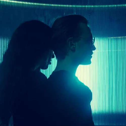 Ένας «Θαυμαστός καινούργιος κόσμος» στο θέατρο