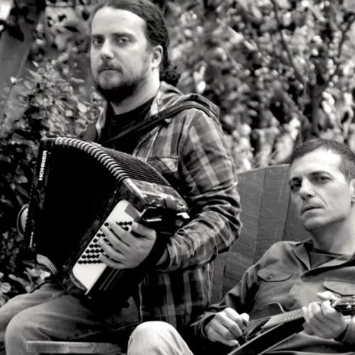 2 πρεμιέρες + 1 live στον «Σταυρό του Νότου»