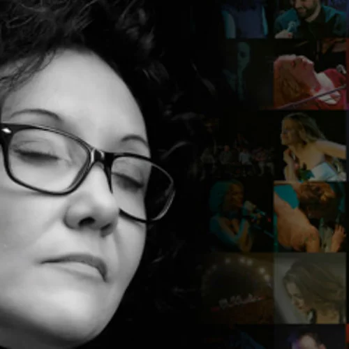 Ευαγγελία Θωμάκου: Αξέχαστες live στιγμές σε σαράντα κλικ