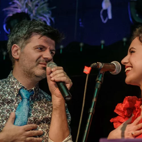 Ματαίωση της σαββατιάτικης εμφάνισης του Φοίβου Δεληβοριά