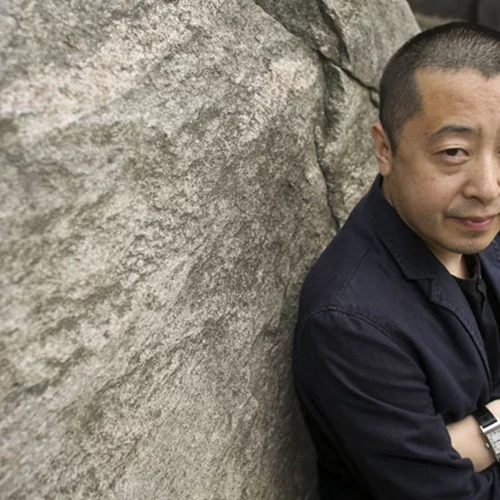 Ο Ζία Ζανγκέ μιλάει για το «Πέρα Από τα Βουνά»