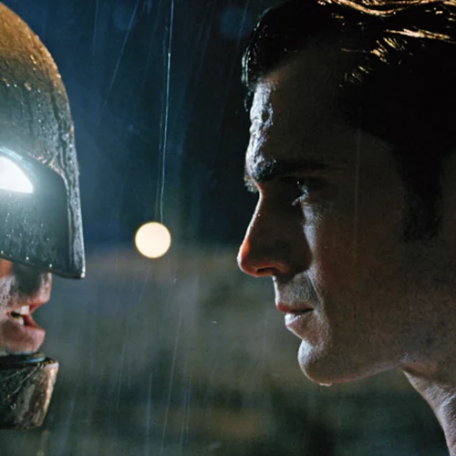 Απόψε (04/02) στην TV: Ο Μπεν Άφλεκ και ο Χένρι Κάβιλ σε μία υπερ-ηρωική αναμέτρηση