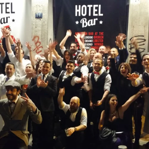 The Clumsies Hotel Bar: Κορυφαία μπαρ του κόσμου στο αθηναϊκό downtown