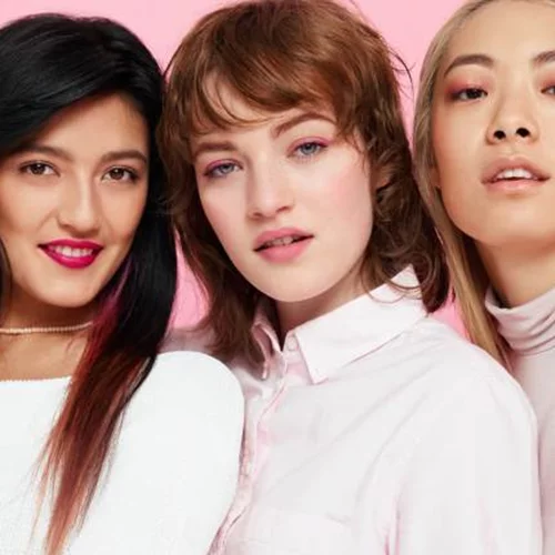 New brand  in town: Το όνομα του είναι 3ina και προφέρεται Mina 