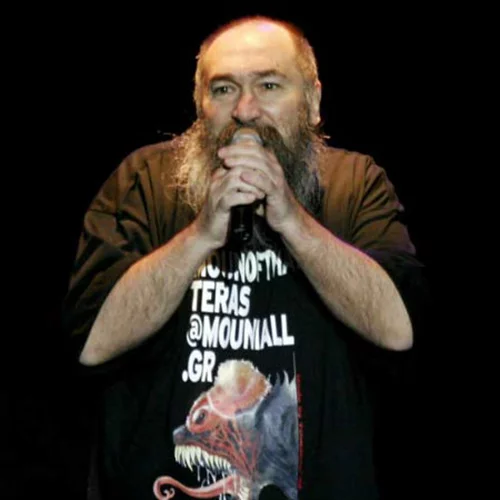 Ο Τζίμης Πανούσης στο «Can Can»