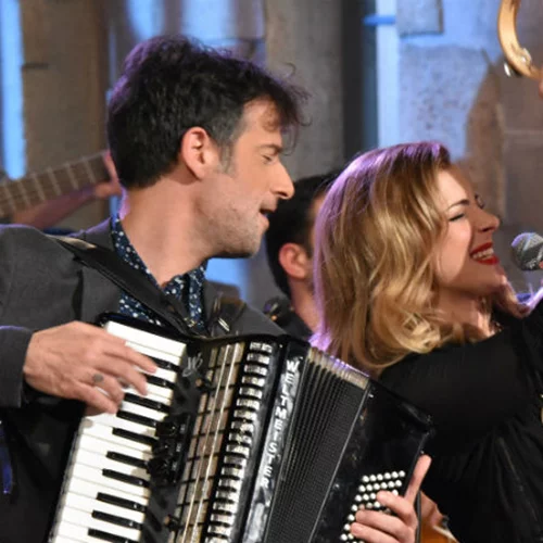 Η Νατάσσα Μποφίλιου στο «Στην υγειά μας, ρε παιδιά»