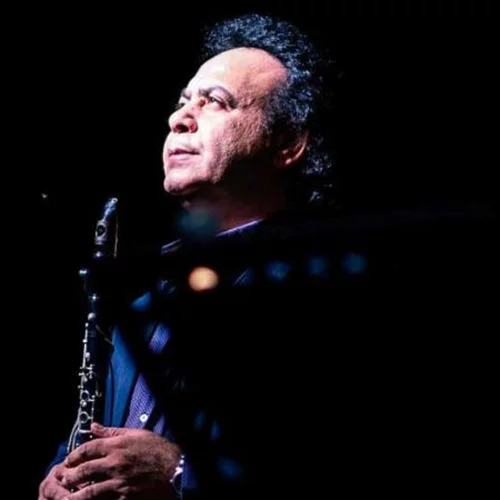 Ο Βασίλης Σαλέας σε "Μουσικές του Κόσμου"