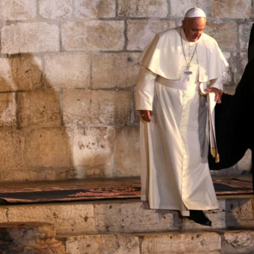 Λεπτό προς λεπτό με τον Οικουμενικό Πατριάρχη και τον Πάπα στη Λέσβο