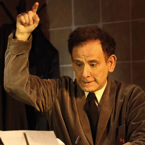 Έξι άνδρες μονολογούν