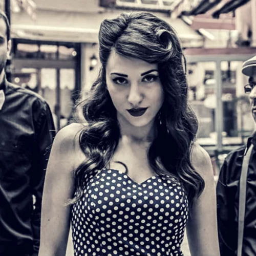 Ρετρό μελωδίες στα «GAZI College»