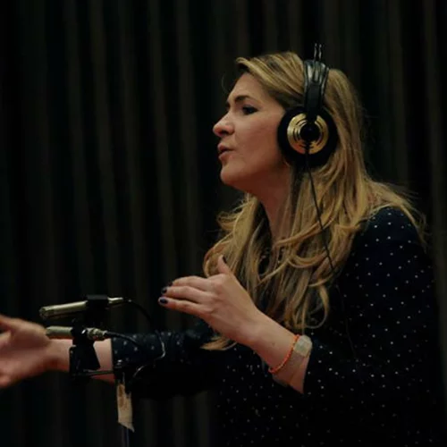 Βασιλική Καρακώστα: Στην καρδιά του τραγουδιού