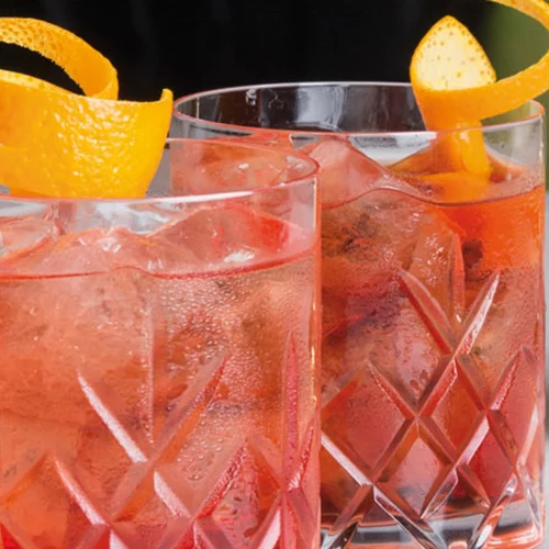 Το βερμούτ είναι καυτή  μόδα διαρκείας!