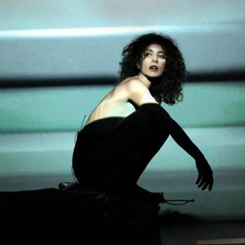 «Re-volt AthenΣ»: Με ένα sold-out «εξεγερθείτε» ανοίγει η Πειραιώς 260