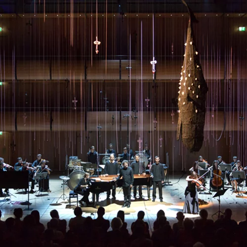 Εντυπωσιακή πρεμιέρα Εναλλακτικής Σκηνής ΕΛΣ με έργα Χρήστου – «Αλτσίνα» από Ραφή  