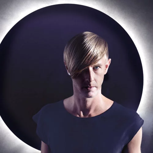 7+1 DJs σαλπάρουν για τα νησιά