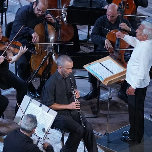 ΚΟΑ υπό Ασκενάζυ, χωρίς εκπλήξεις – Επανεμφάνιση του «KYKLOS Ensemble» με απορίες