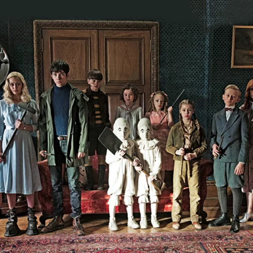 «Μις Πέρεγκριν: Στέγη για Ασυνήθιστα Παιδιά»: Ο Τιμ Μπάρτον και οι γκοθ μεταλλαγμένοι του