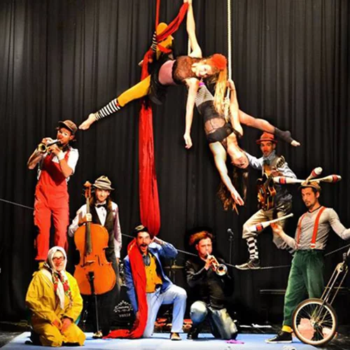 5 δυνατές παιδικές θεατρικές πρεμιέρες