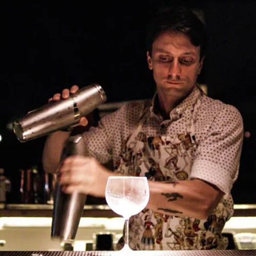 «Borsalino»: με… φεντόρα και κοκτέιλ