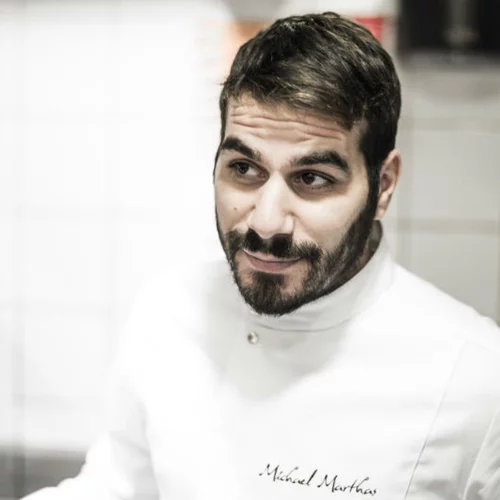 Ο Μιχάλης Μάρθας πιάνει λιμάνι στη Λευκάδα