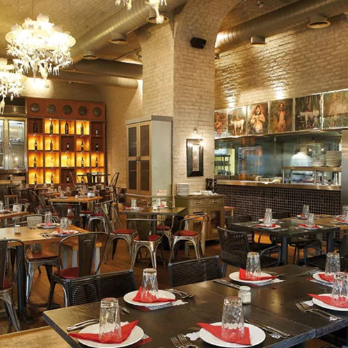 «Bar.b.q»: Η κάμαρα με τα κρεατικά 