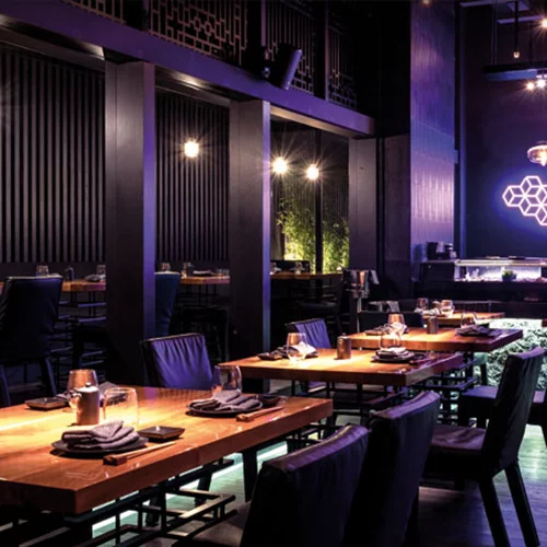 «K for Kiku»: Fun Iαπωνία με... περουβιανό καπέλο