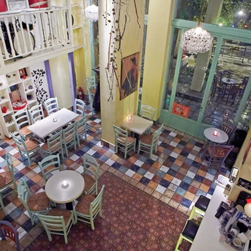 «Mikra Asia»: πολίτικοι μεζέδες στο Θησείο