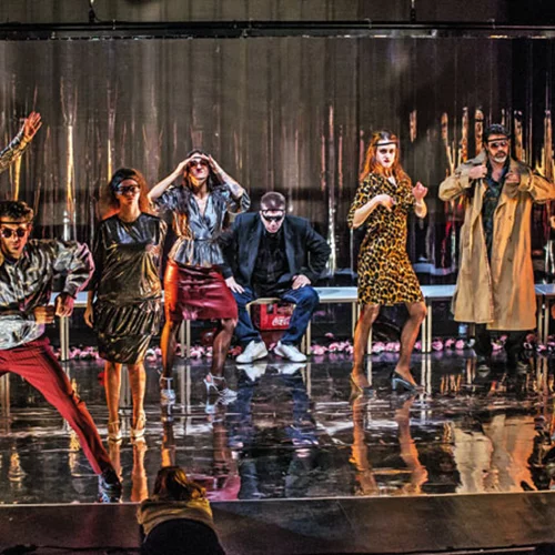 Θέατρο με άρωμα '80s 