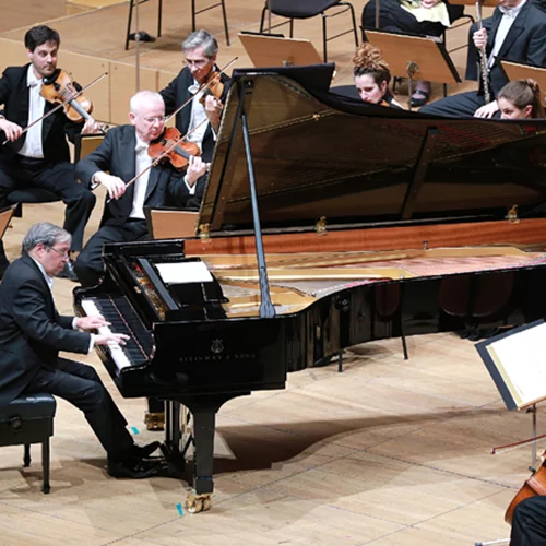 Ποιητικές ερμηνείες Μπετόβεν και Μέντελσον από δύο εκλεκτούς πιανίστες (Περάϊα και Προσσέντα) 