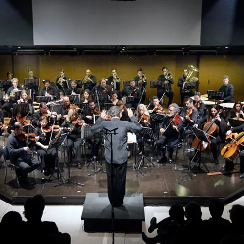 Η ελληνική μουσική στο προσκήνιο: Επιτυχημένο ξεκίνημα της «Φιλαρμόνια» – Συναρπαστικό ρεσιτάλ Δεμερτζή  