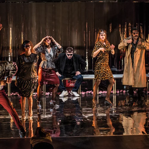 11 δυνατές παραστάσεις για να αποχαιρετήσετε το 2016 