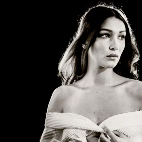 Bella Hadid: Ήρθε η σειρά της για μια design επιχειρηματική κίνηση