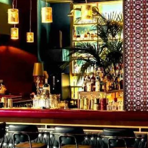 Το «Stay Hungry Bitch» στο «Τhe Cotton Club»