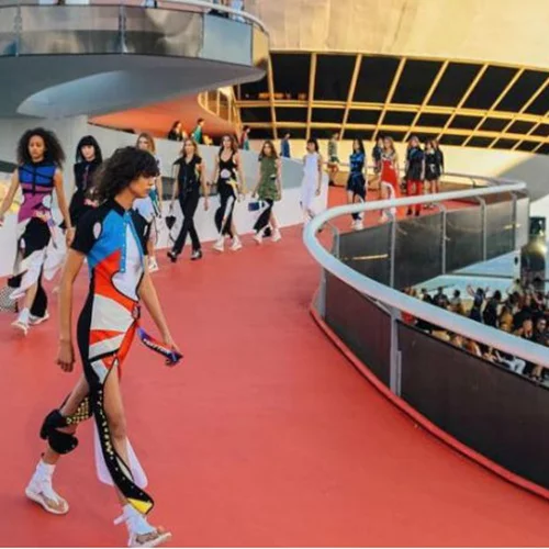 Που θα πραγματοποιηθεί το επόμενο show της Louis Vuitton; 