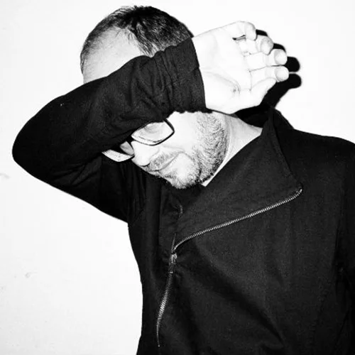 Ο «διαβολικός» Oliver Huntemann στο «Six D.O.G.S.»