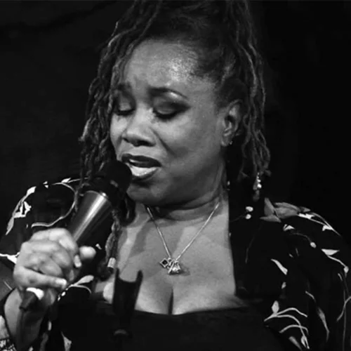 Μία από τις πιο σπουδαίες τραγουδίστριες της σύγχρονης αμερικάνικης jazz στην Αθήνα  