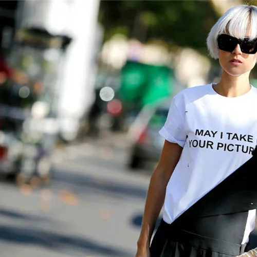 11 t-shirts και φούτερ για να τα πείτε όλα αυτή τη σεζόν