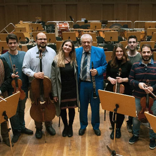 Το Vconcert της Βασιλικής Καρακώστα στο Δημοτικό Θέατρο Πειραιά