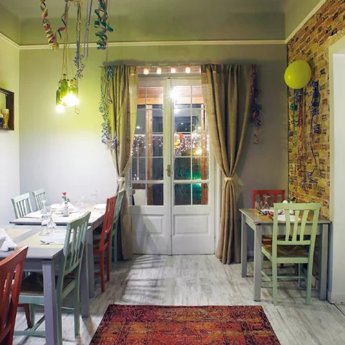 Αυτή η «Μονοκατοικία» είναι... αδερφική υπόθεση 