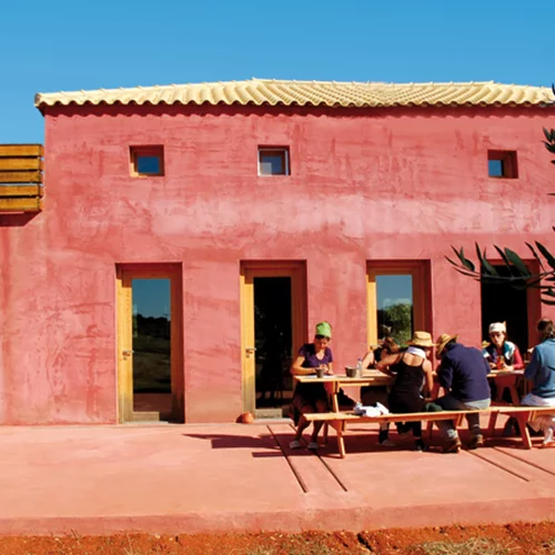 10 ξενώνες που ξυπνούν μέσα μας τον... αγροτουρίστα!