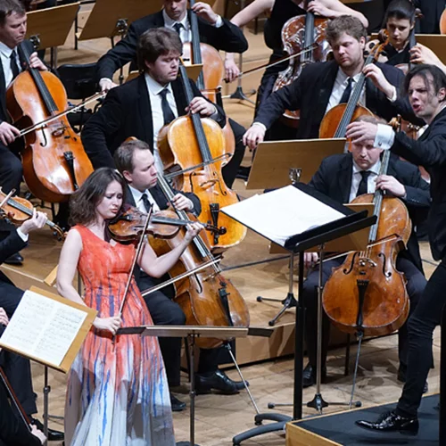 Κουρεντζής και πάλι στην Αθήνα: σαγήνες και …πλάνες